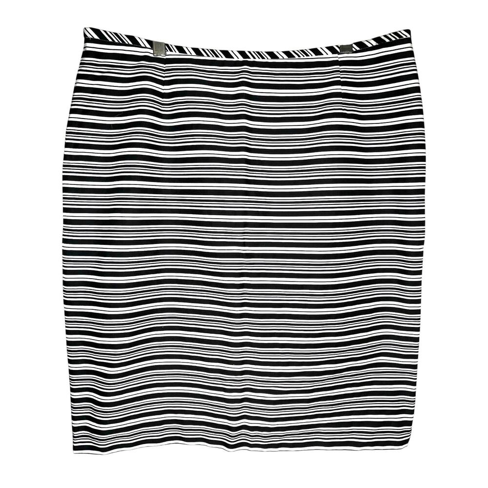 Tahari Arthur S. Levine striped skirt, black/white, size 12, NWOT